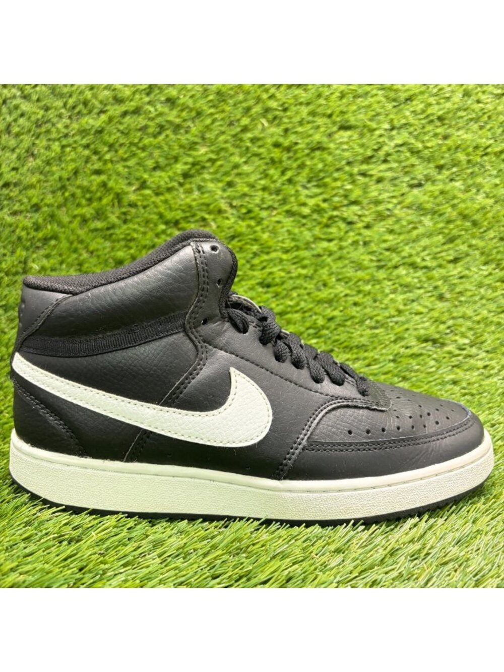 Nike Court Vision Mid Womens Size 7 Black Athletic Basketball Shoes Sneakers